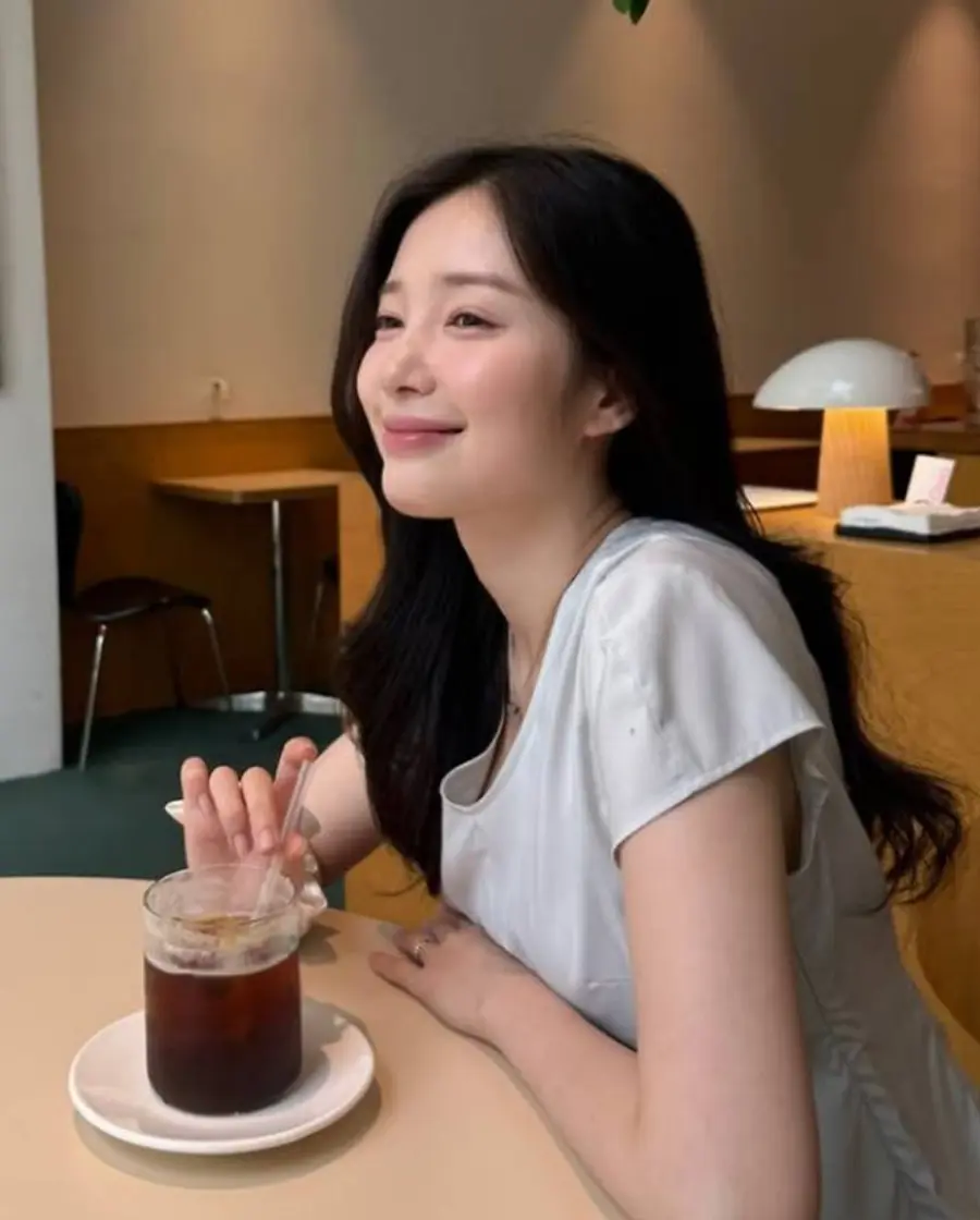 윤채경 SNS