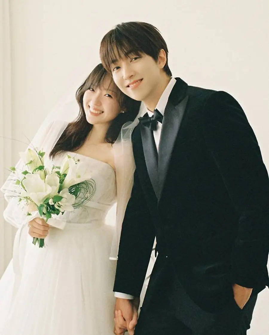 이유진 차경은 11월 14일 결혼… 이효정 아들 이유진·'SNL' 차경은 열애 5개월 만에 결실